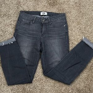 Paige - Grey Jeans - distressed